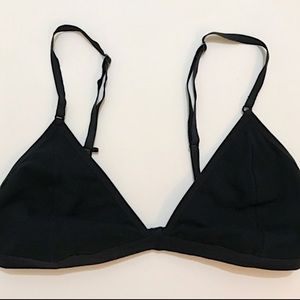 Black Aritzia bralette